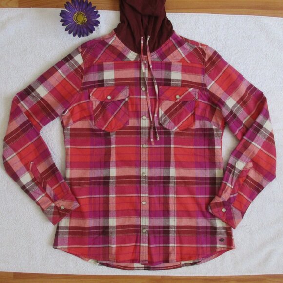 Legendary Whitetails Shacket Size Medium Pink Plaid Hooded Button-Up - Picture 8 of 10